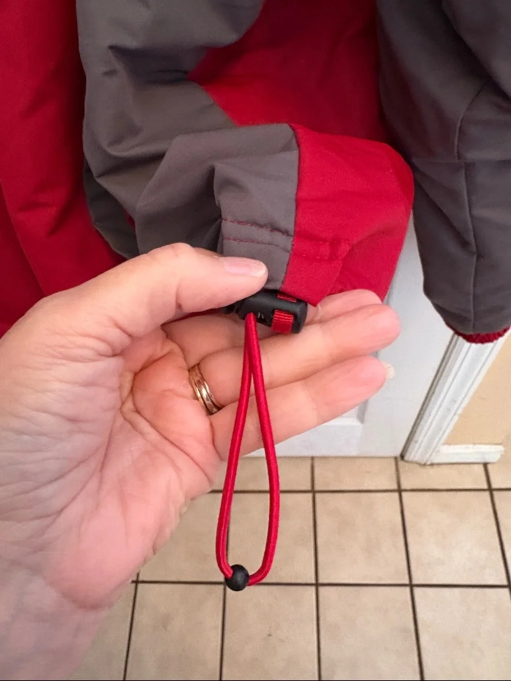 Cabela’s men’s XL Red and Gray Hooded fleece-lined full-zip jacket.